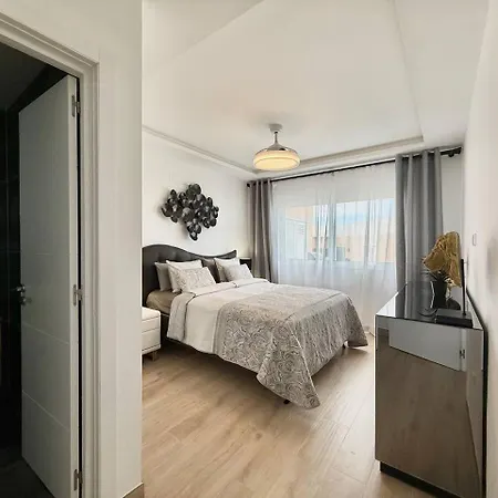 Ocean View With Sunny Terrace Apartment