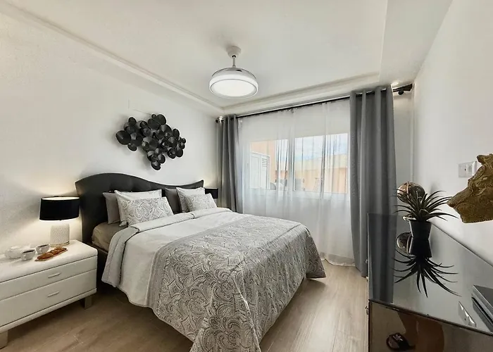 Paulmarie With Sunny Terrace Ocean View Costa Adeje (Tenerife)