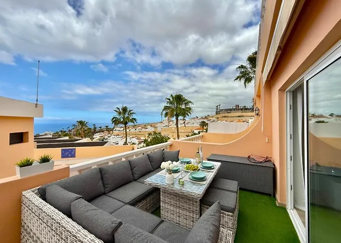 Paulmarie With Sunny Terrace Ocean View Apartment